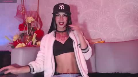 megan_queen12 online show from June 17, 5:01 am