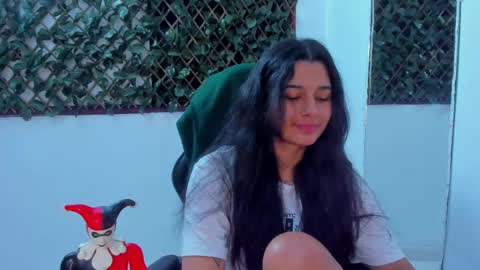 Snapshot of megan_whitte_01 chatting on February 28, 3:48 am megan white 01  online show from February 28, 3:48 am