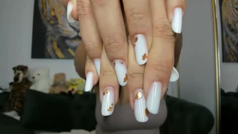 megpalmer online show from April 7, 7:27 pm