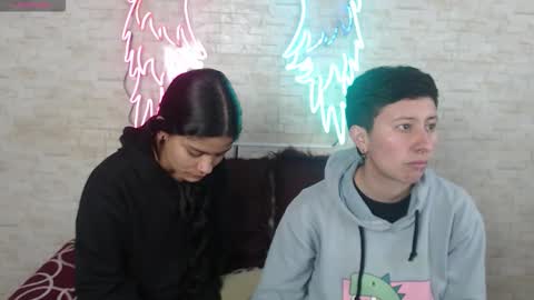 mei and gaby online show from October 21, 3:33 am