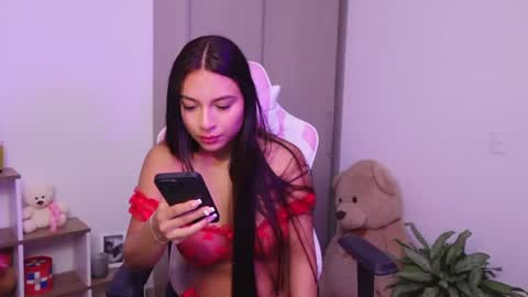 meiis3 online show from March 8, 11:18 pm