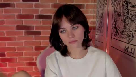 Katie  Payne online show from October 24, 4:41 pm