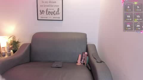 Snapshot of melan_owen chatting on September 23, 10:42 am melan_owen online show from September 23, 10:42 am