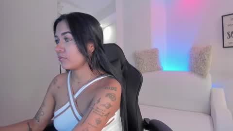 melan_owen online show from March 22, 1:26 pm