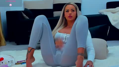 OF melanielexxx online show from January 6, 5:49 pm