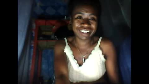 melanih online show from April 19, 6:10 pm