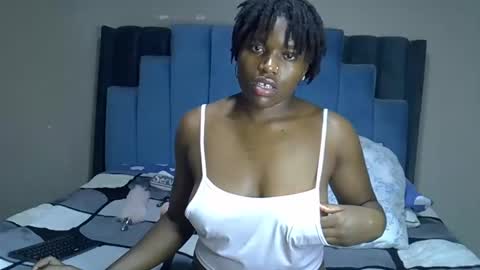Moon online show from June 3, 2:33 pm