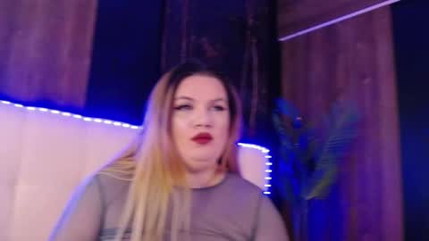 melanniebrown online show from March 11, 6:49 am