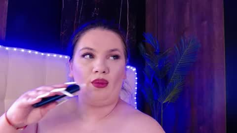 melanniebrown online show from February 26, 7:34 am