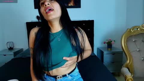 Melannyy 3 online show from June 2, 3:52 am