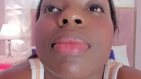 Melanie online show from November 28, 5:04 am