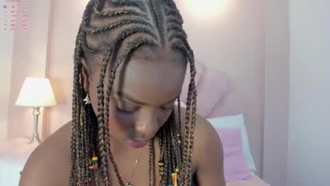 Melanie online show from December 5, 4:01 am