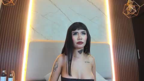 MELANYHARRIS online show from May 11, 2:45 pm