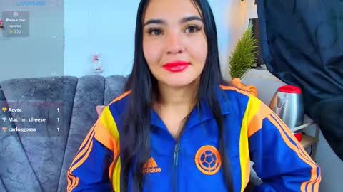    Independent model online show from December 20, 5:58 am