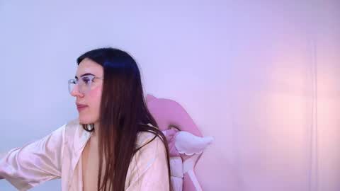 M E L I S S A  online show from October 16, 1:55 pm