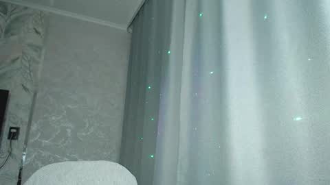 Melissa  Ray online show from March 6, 5:43 pm