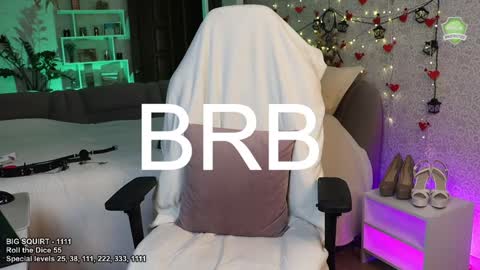 Snapshot of melissa_bad_kitty chatting on February 7, 10:50 am Hi Im Melissa Check my Bio On vacation from November 26 to December 10 online show from February 7, 10:50 am
