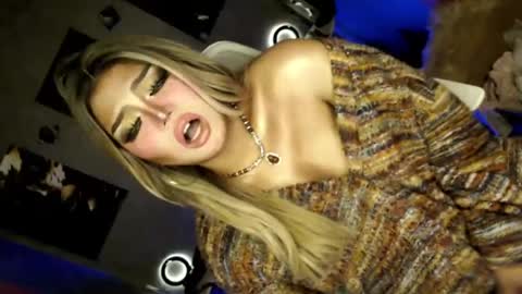 Melissa online show from July 16, 1:31 am