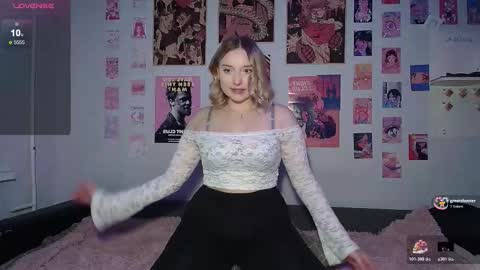 Missi online show from March 14, 9:35 am