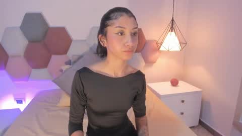 Melissa online show from May 23, 12:34 pm