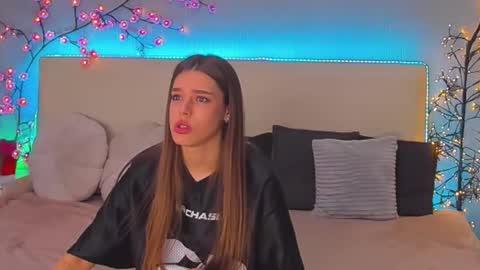 MelissaCrayzy online show from March 9, 6:40 am