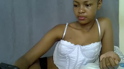 melissah_hot online show from April 5, 8:33 am