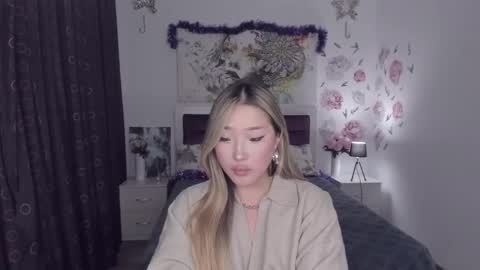Melissa online show from January 16, 5:44 pm