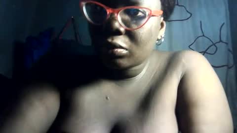 Melissa  online show from May 23, 6:59 pm