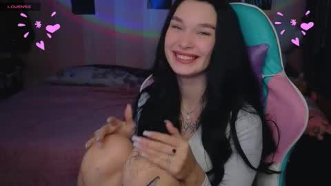 Snapshot of mella_freya chatting on September 17, 11:52 pm Freya  IM NONUDE online show from September 17, 11:52 pm