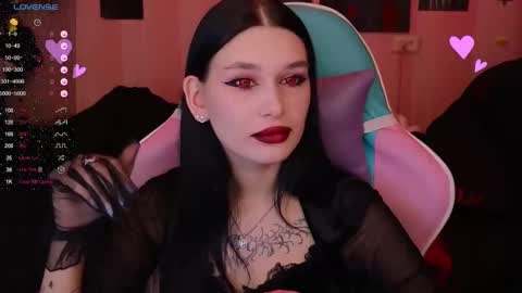 Snapshot of mella_freya chatting on February 18, 10:25 pm Freya  IM NONUDE online show from February 18, 10:25 pm