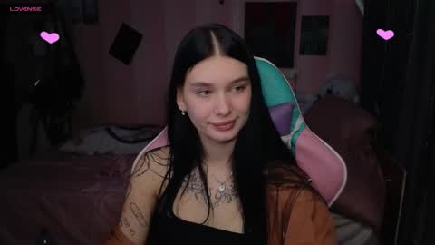 Snapshot of mella_freya chatting on October 23, 11:27 pm Freya  IM NONUDE online show from October 23, 11:27 pm