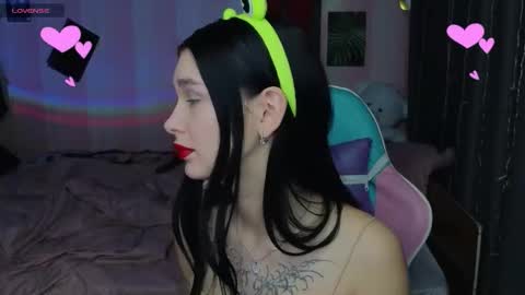 Snapshot of mella_freya chatting on October 12, 10:55 pm Freya  IM NONUDE online show from October 12, 10:55 pm