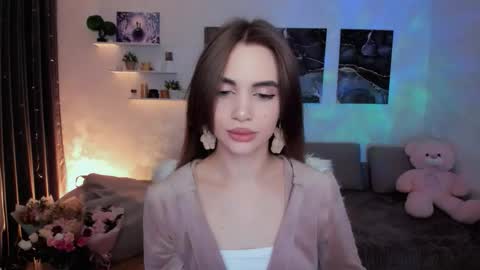 Tessa online show from December 16, 9:54 pm