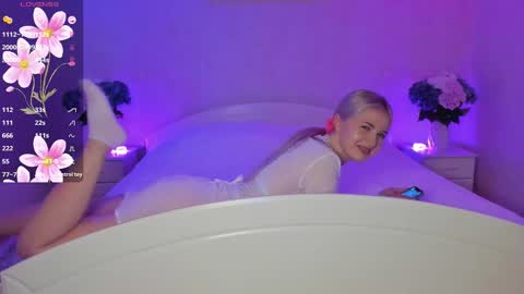 Mellina online show from October 25, 10:10 pm