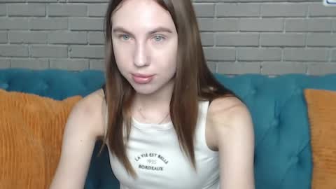 Snapshot of mellingi chatting on September 14, 5:21 am mellingi online show from September 14, 5:21 am
