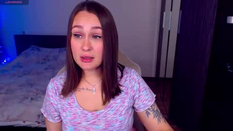 Mel online show from November 23, 8:18 pm