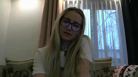 Melly online show from November 11, 7:43 am