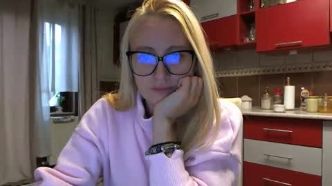 Melly online show from November 26, 8:11 am