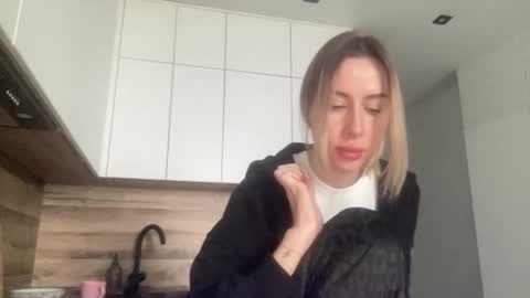 Melodie online show from October 11, 7:02 am