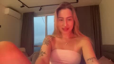 Melodie online show from September 17, 4:10 pm