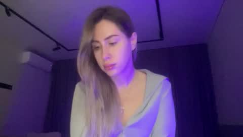 Melodie online show from October 9, 4:34 pm