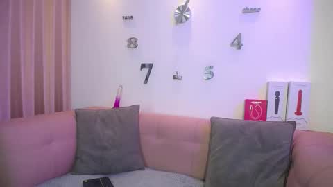 Melodi online show from December 14, 1:28 pm