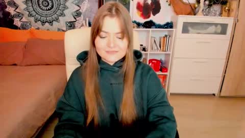 Melody Hanna online show from January 7, 3:02 pm