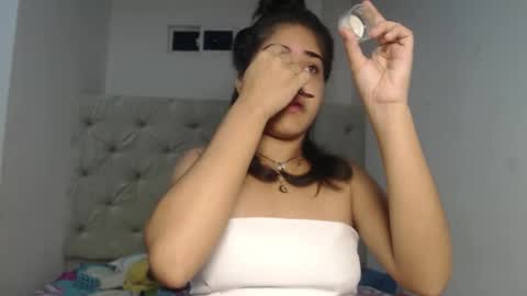 Snapshot of melody_phillips2 chatting on October 19, 10:42 am melody phillips online show from October 19, 10:42 am