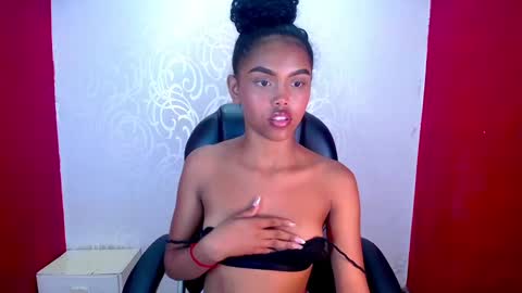 I AM MELODY online show from December 10, 5:11 pm