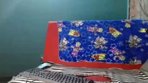 mely tomson online show from January 12, 7:48 am