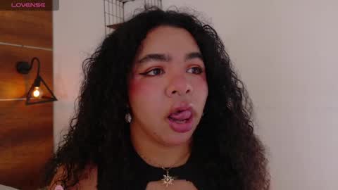  Memphis Williams  online show from April 9, 2:59 am