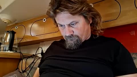 men10_12_1983 online show from September 26, 6:54 am