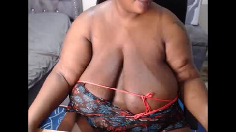 bigboobsass online show from November 7, 6:21 pm