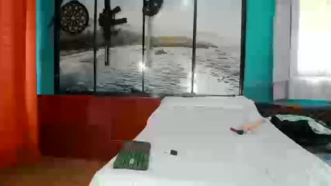 Snapshot of menesis888moon chatting on October 16, 4:17 pm menesis888moon online show from October 16, 4:17 pm